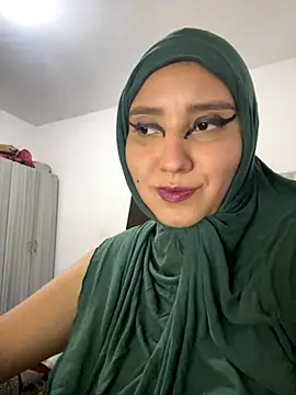 Snapshot of hannahayat chatting on 09.29.25 hannahayat online show from 09.29.25