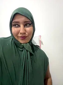 hannahayat online show from 12.21.25