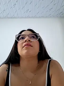 Snapshot of -VICKKY chatting on 02.02.26 -VICKKY online show from 02.02.26