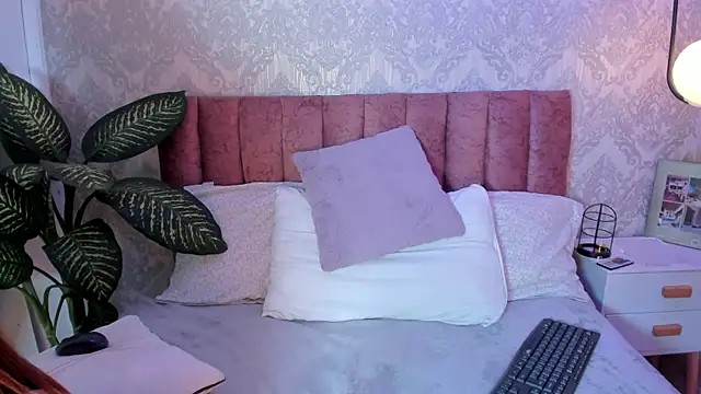 Snapshot of tiffany_becker chatting on 01.07.25 tiffany becker online show from 01.07.25