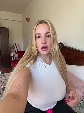 isisxoxx online show from 03.16.26