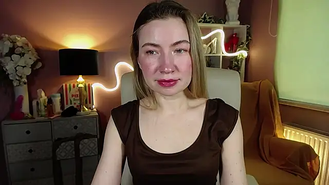 Mia Tasty online show from 02.16.25