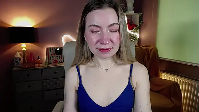 Mia Tasty online show from 03.16.25