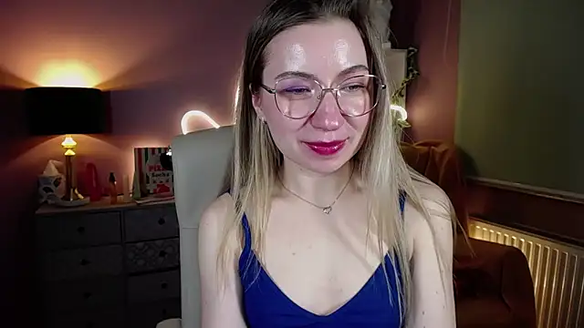 Mia Tasty online show from 03.16.25