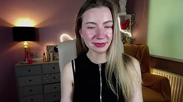 Mia Tasty online show from 03.22.25