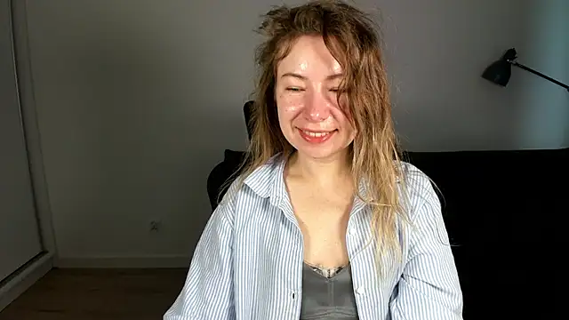 Mia Tasty online show from 02.25.26