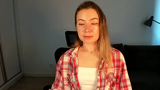 Mia Tasty online show from 03.05.26