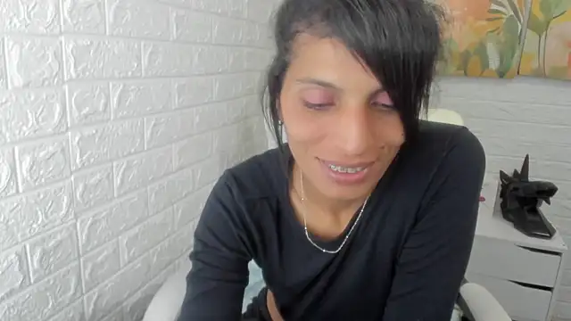 Snapshot of ImCrazzy chatting on 02.19.25 ImCrazzy online show from 02.19.25