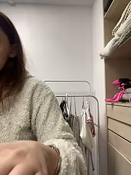 Snapshot of AnaWest chatting on 09.22.25 AnaWest online show from 09.22.25