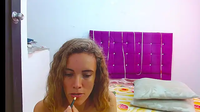 chantalsemenova1 online show from 03.18.25