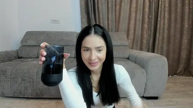 Emmapmg online show from 10.06.25