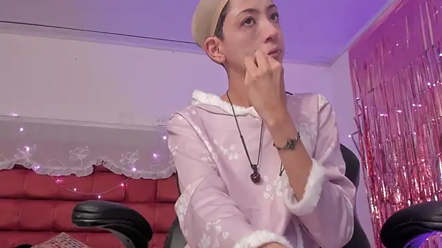 BonnieCute  online show from 03.15.25