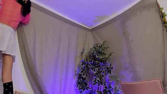 BonnieCute  online show from 10.10.25