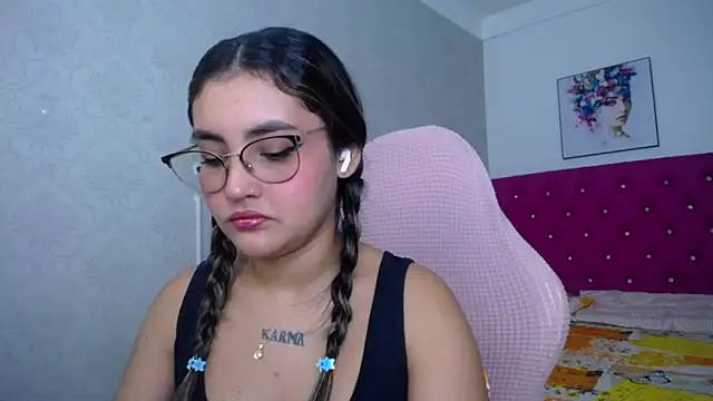 Snapshot of antonella_sweetlittle chatting on 05.31.26 antonella sweetlittle online show from 05.31.26