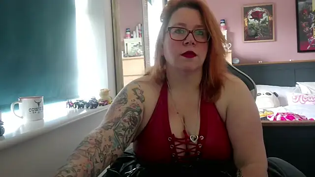 Snapshot of NikiDeeOfficial chatting on 01.08.26 NikiDeeOfficial online show from 01.08.26