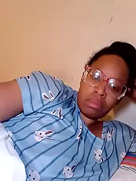 Snapshot of madamsensuale chatting on 01.30.25 madamsensuale online show from 01.30.25