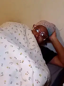 Snapshot of madamsensuale chatting on 03.18.25 madamsensuale online show from 03.18.25