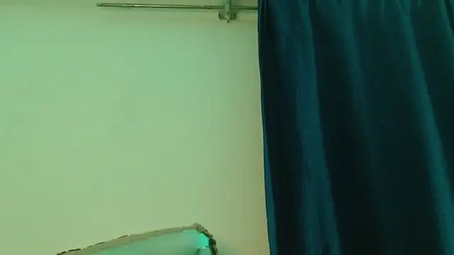 Snapshot of cata__gutierrez_ chatting on 09.30.25 cata gutierrez online show from 09.30.25