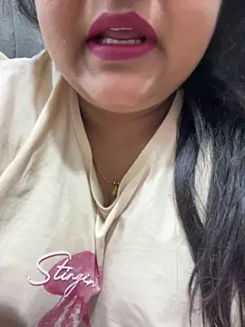 smile pretty online show from 03.13.26