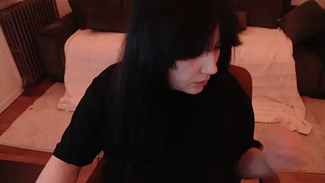 Lynylou online show from 12.01.24