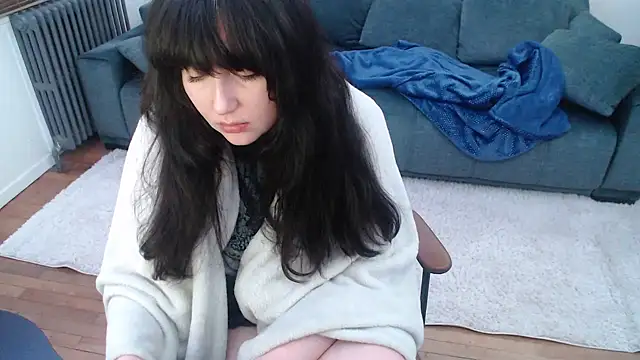 Lynylou online show from 01.13.25