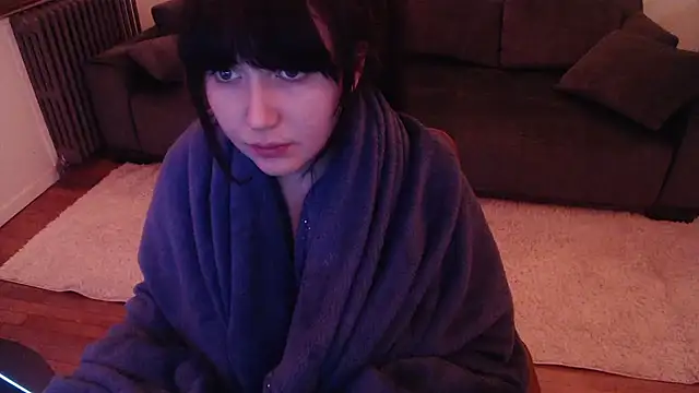 Lynylou online show from 01.14.25