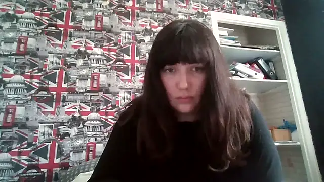 Lynylou online show from 09.22.25