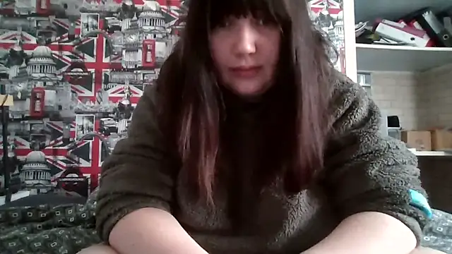 Lynylou online show from 09.27.25