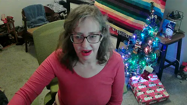 LilyLuscious online show from 12.19.24