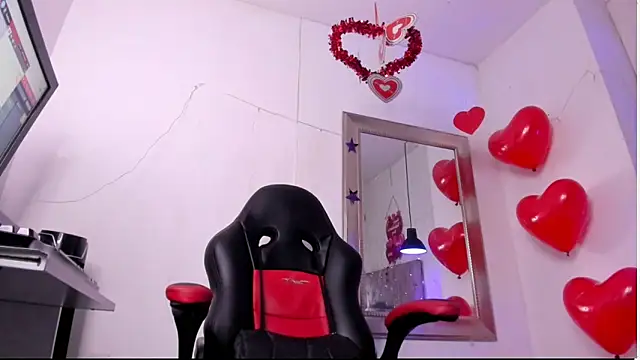 Snapshot of angel_hardy_dl chatting on 02.13.26 angel hardy dl online show from 02.13.26