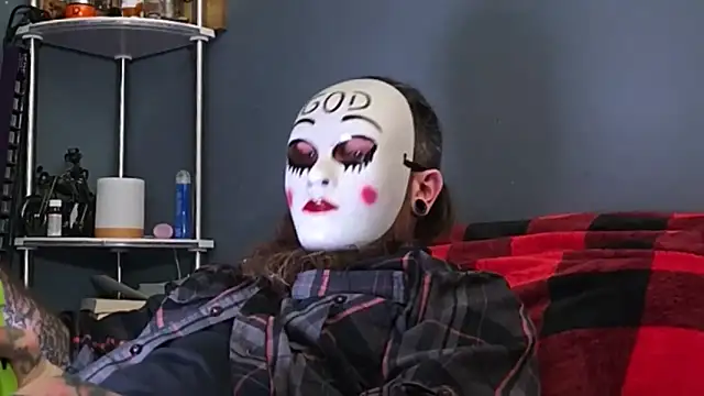 Snapshot of Saga_And_Sin chatting on 03.01.26 Saga And Sin online show from 03.01.26