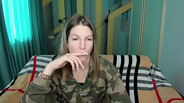 EmilyWalkeri online show from 10.29.25