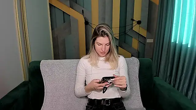 EmilyWalkeri online show from 01.13.26