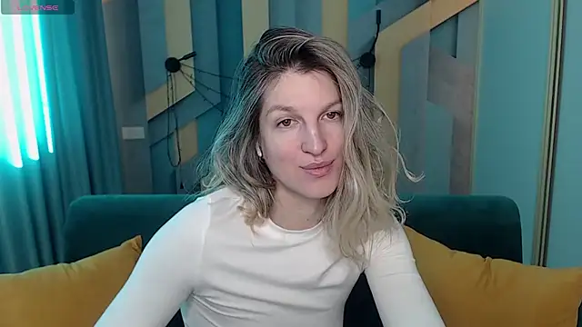 EmilyWalkeri online show from 03.03.26
