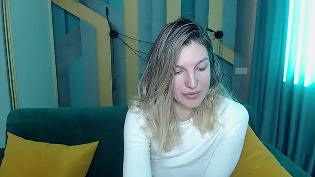EmilyWalkeri online show from 03.04.26