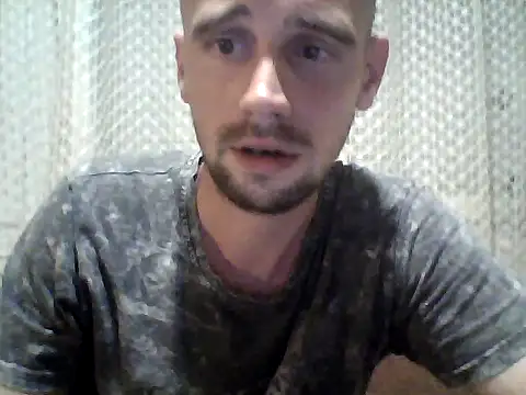 Snapshot of Rejtelmesest chatting on 05.27.26 Rejtelmesest online show from 05.27.26