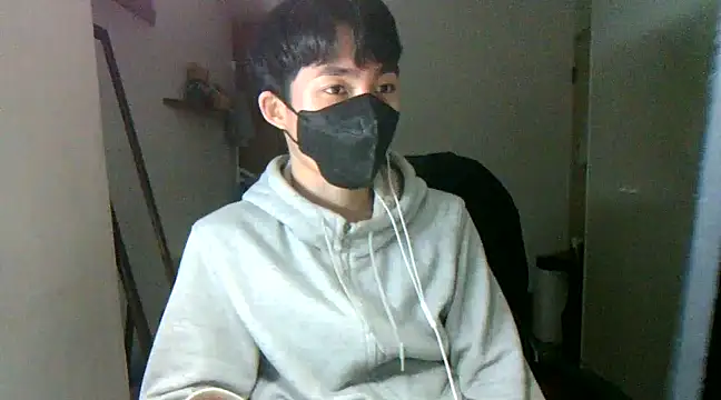 Snapshot of max5388 chatting on 03.21.25 max5388 online show from 03.21.25