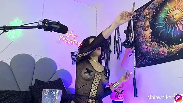 MhiaCorleone online show from 10.18.25