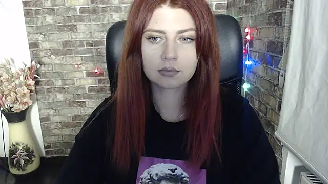 Lizzy Love online show from 01.17.25