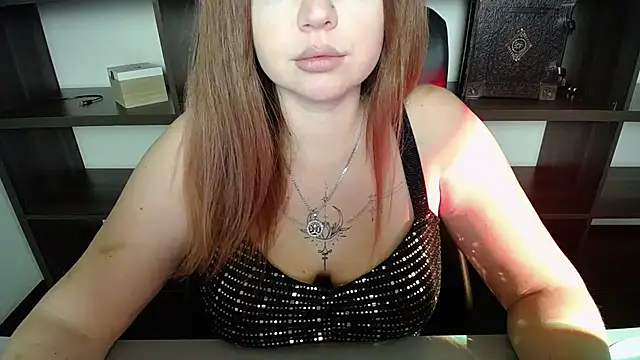 Lizzy Love online show from 02.23.25