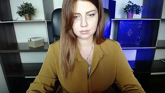 Lizzy Love online show from 03.14.25