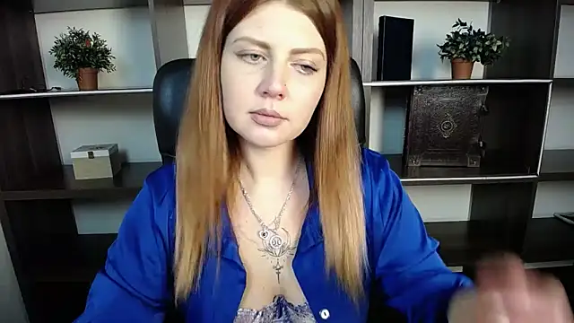 Lizzy Love online show from 03.22.25