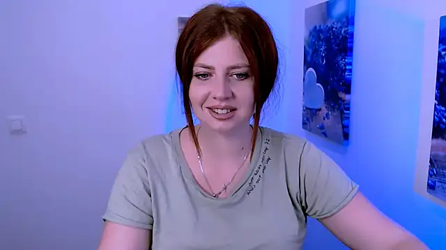 Lizzy Love online show from 09.30.25