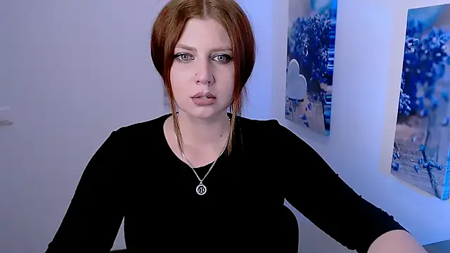 Lizzy Love online show from 11.07.25