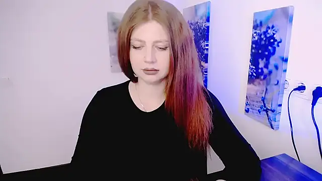 Snapshot of Lizzy_Love chatting on 03.18.26 Lizzy Love online show from 03.18.26