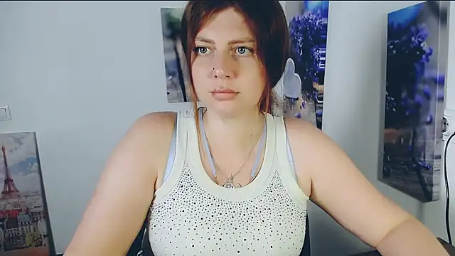 Snapshot of Lizzy_Love chatting on 06.29.26 Lizzy Love online show from 06.29.26