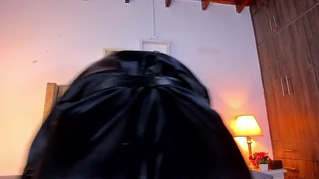 Snapshot of allisson_m chatting on 03.17.26 allisson m online show from 03.17.26