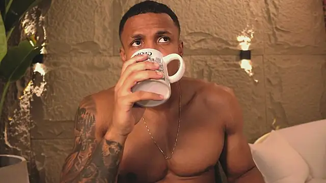 Logan Varela online show from 03.05.25