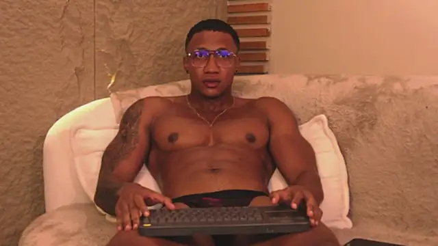 Logan Varela online show from 03.18.25