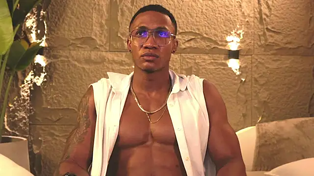 Logan Varela online show from 03.20.25